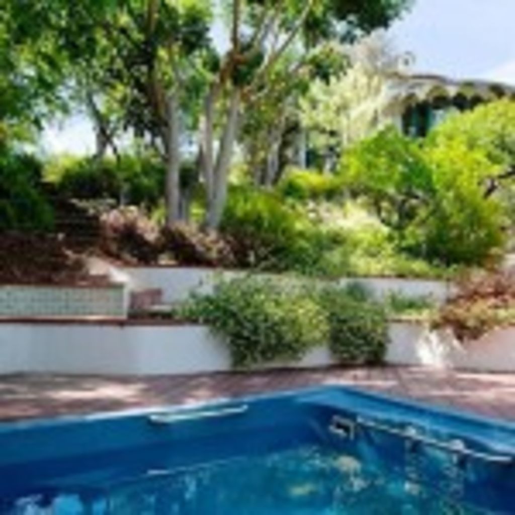 Pop singer Sia buys ‘enchanting’ LA home for 6.5 million