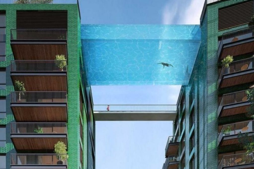 World's first sky swimming pool will float over London