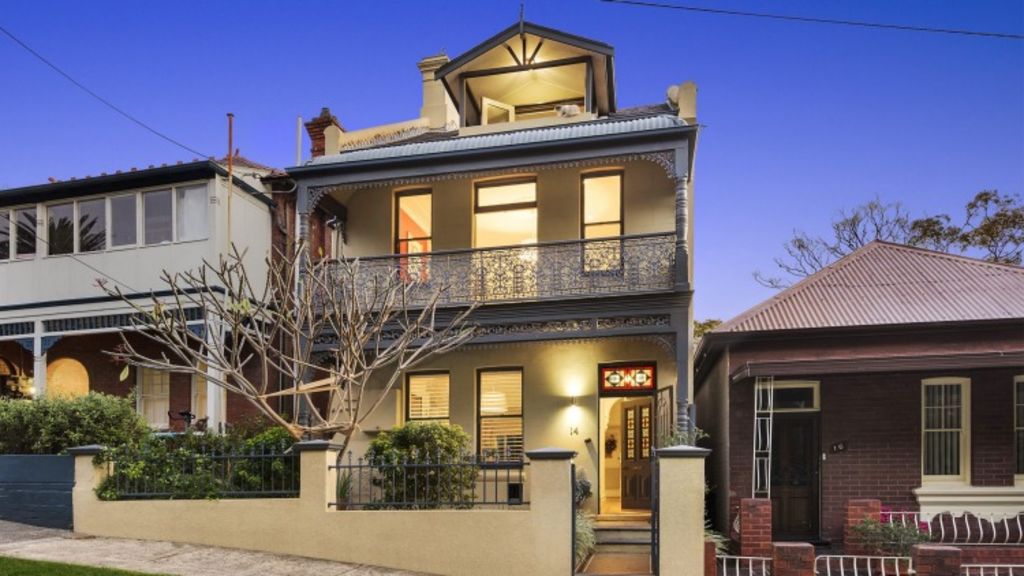 The White Street Balmain home of Angela Catterns and Charlie Chan is expected to sell for more than $2.9 million. Photo: domain.com.au