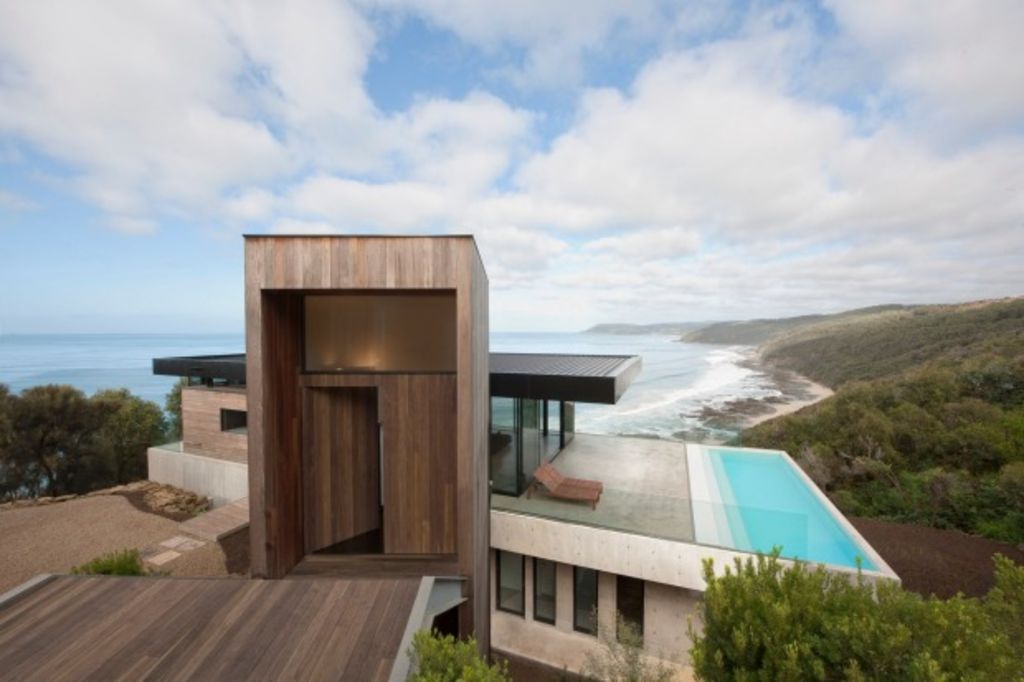 Dive into these 10 amazing swimming pools in Australia
