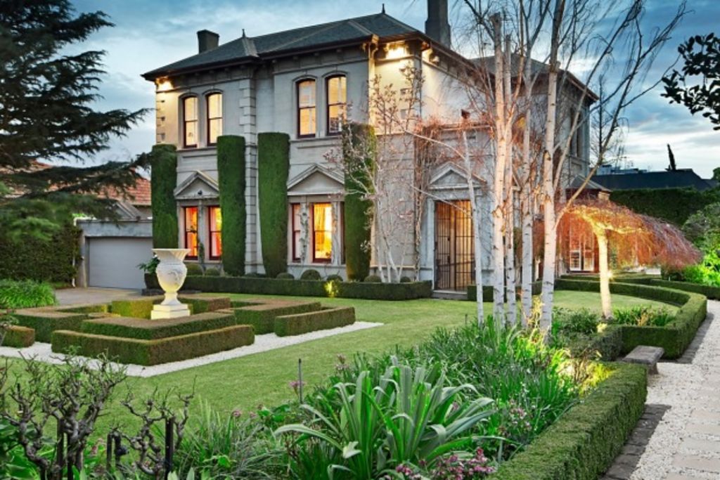 Toorak elite selling $8m mansion