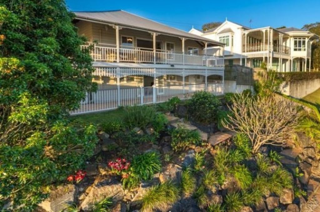 House of former premier Peter Beattie for sale