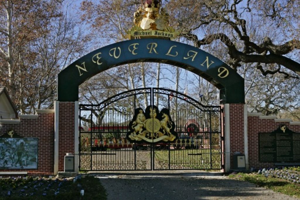 Michael Jackson's Neverland for sale