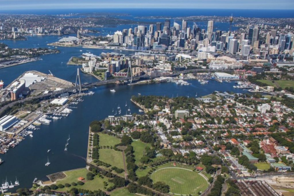 Sydney apartment rents fall for first time in three years