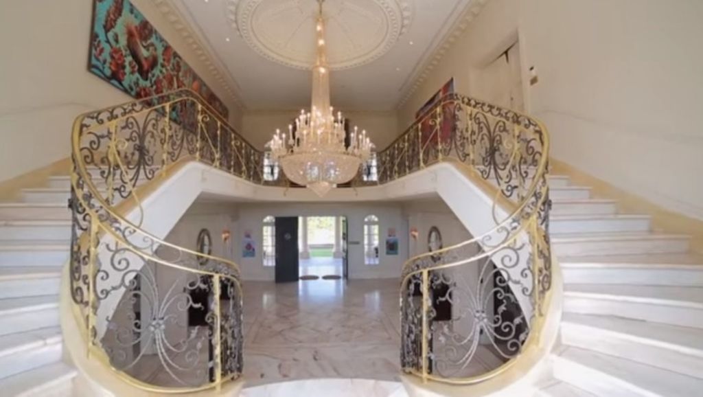 Iconic St Lucia mansion Pink Palace to be reduced to rubble