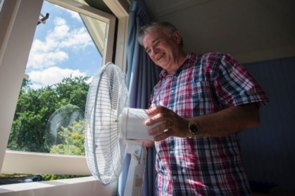 Simple fan trick to help you beat this heatwave