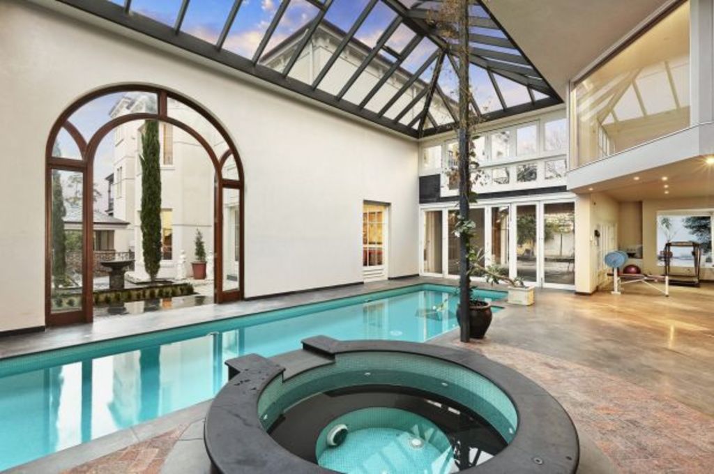 It's all about the hero photo: How a pool adds prestige to a property 
