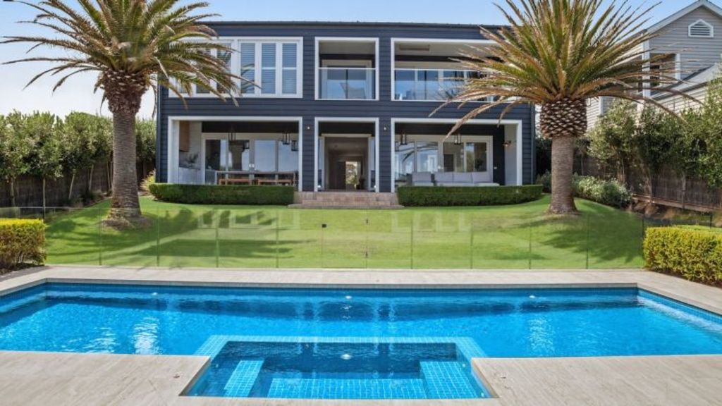 Mornington Peninsula steals the show from city homes