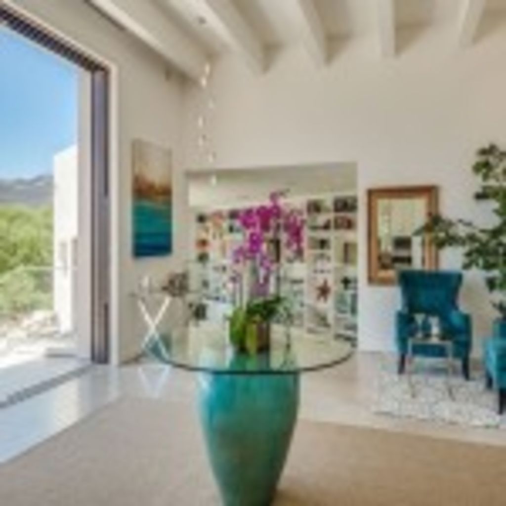 Chris Hemsworth buys another Malibu mansion, makes 3m profit