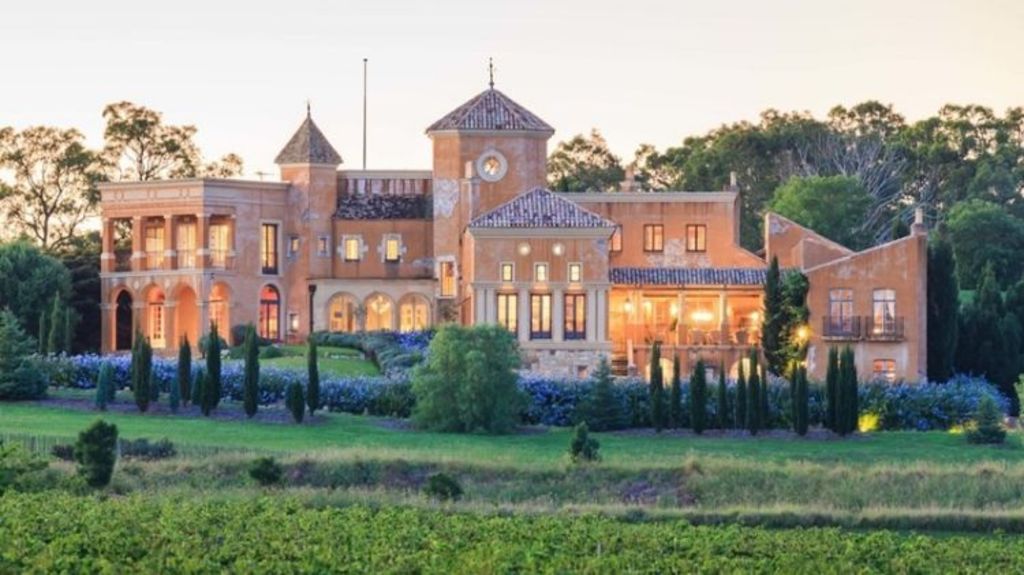 Owners of Hunter Valley vineyard go back to the drawing broad with new