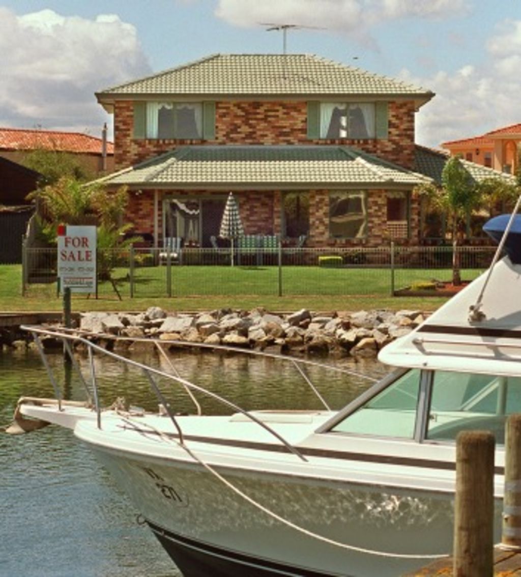 Luxury suburbs Melbourne buyers spend up in Patterson Lakes