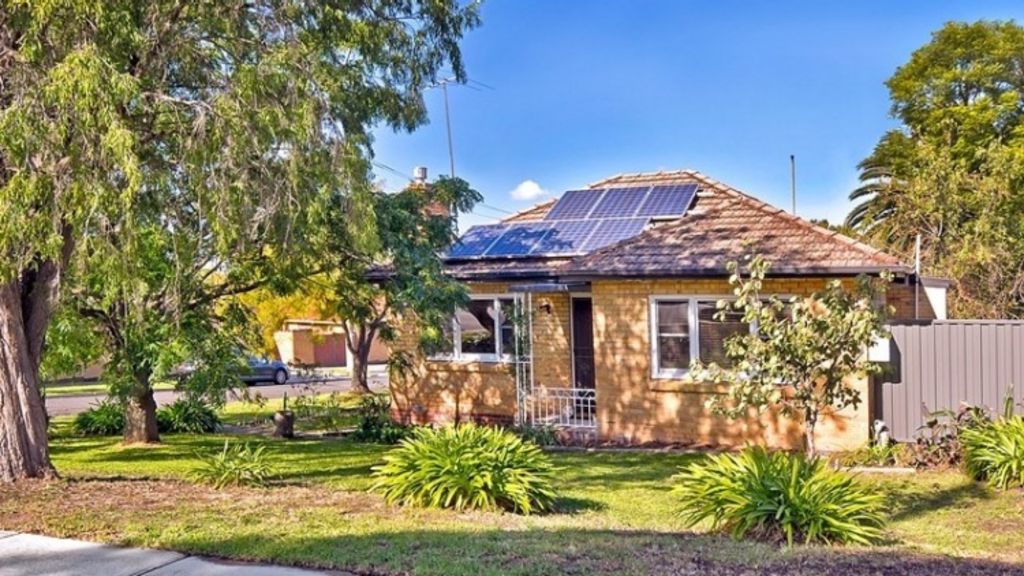 Coburg North house prices soar as buyers move north