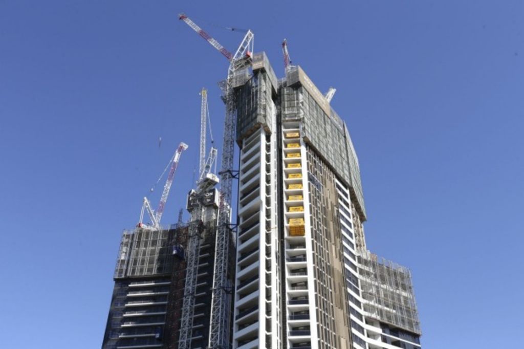 Apartment numbers in capital cities have risen as much as 36 per cent in four years: RBA