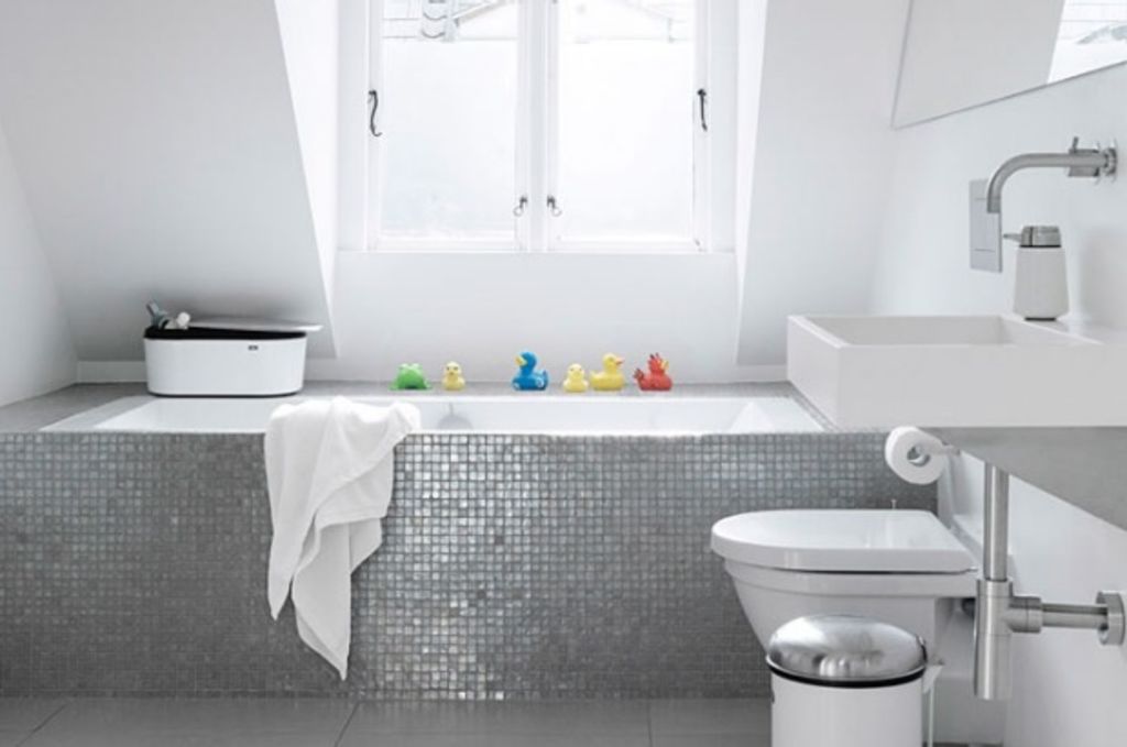 How to clean your bathroom like a pro