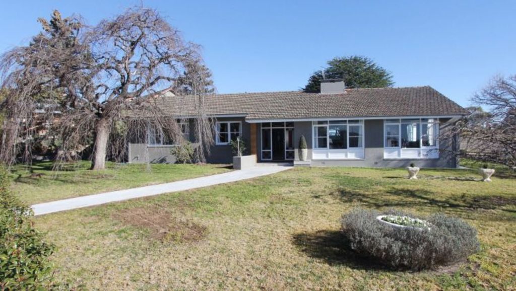 Godfrey House in heart of Goulburn is stylish, sunny and spacious