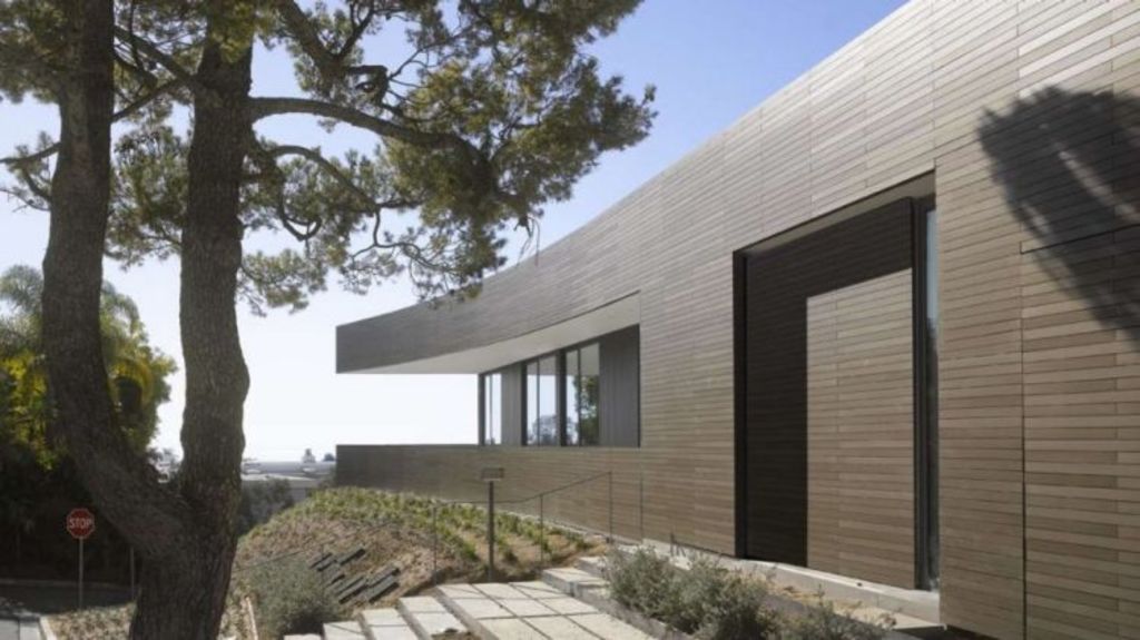 This stunning contemporary home is held together by double-sided sticky tape, but it's anything but crumbling. Photo: SPF Architects