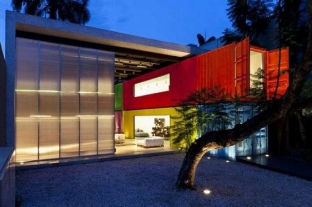 15 of the best projects inspired by shipping containers 