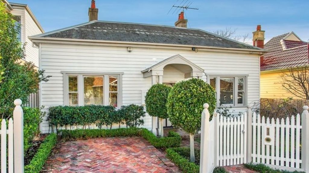 Ascot Vale house prices on the way to a million dollar median