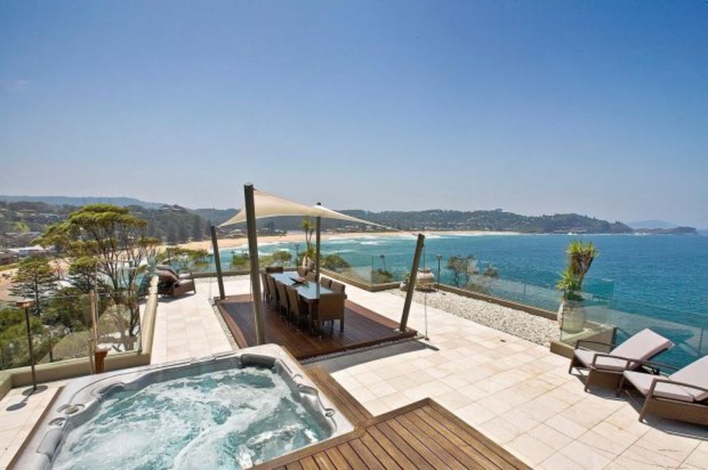 Luxury Avoca Beach penthouse hits the market