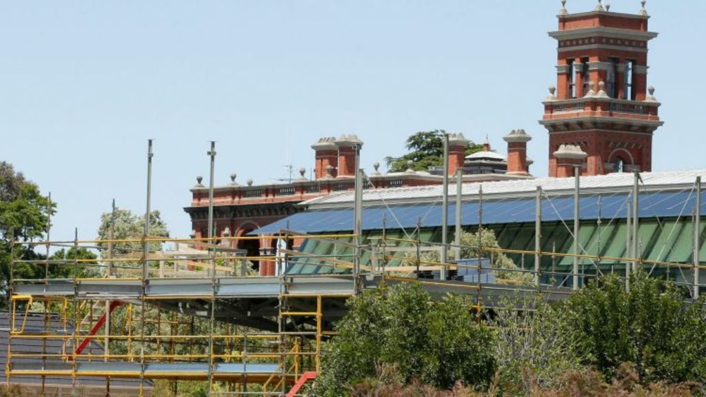 Visy Industries boss Anthony Pratt plans large renovation to Raheen in Kew