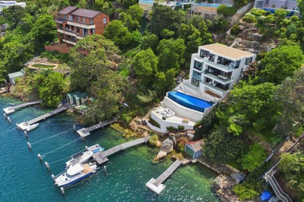 Brett Lee sells Seaforth house minutes before auction 