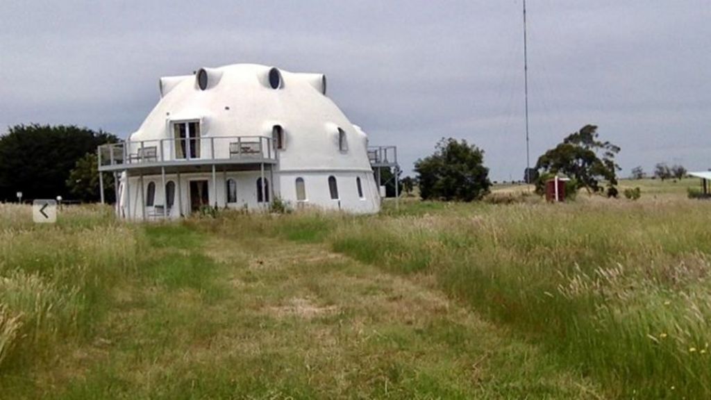 An alienshaped dome home lands on the market on the outskirts of Melbourne