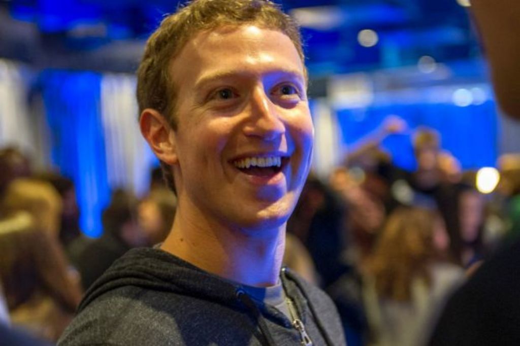 Facebook CEO Mark Zuckerberg sues to buy Hawaii land