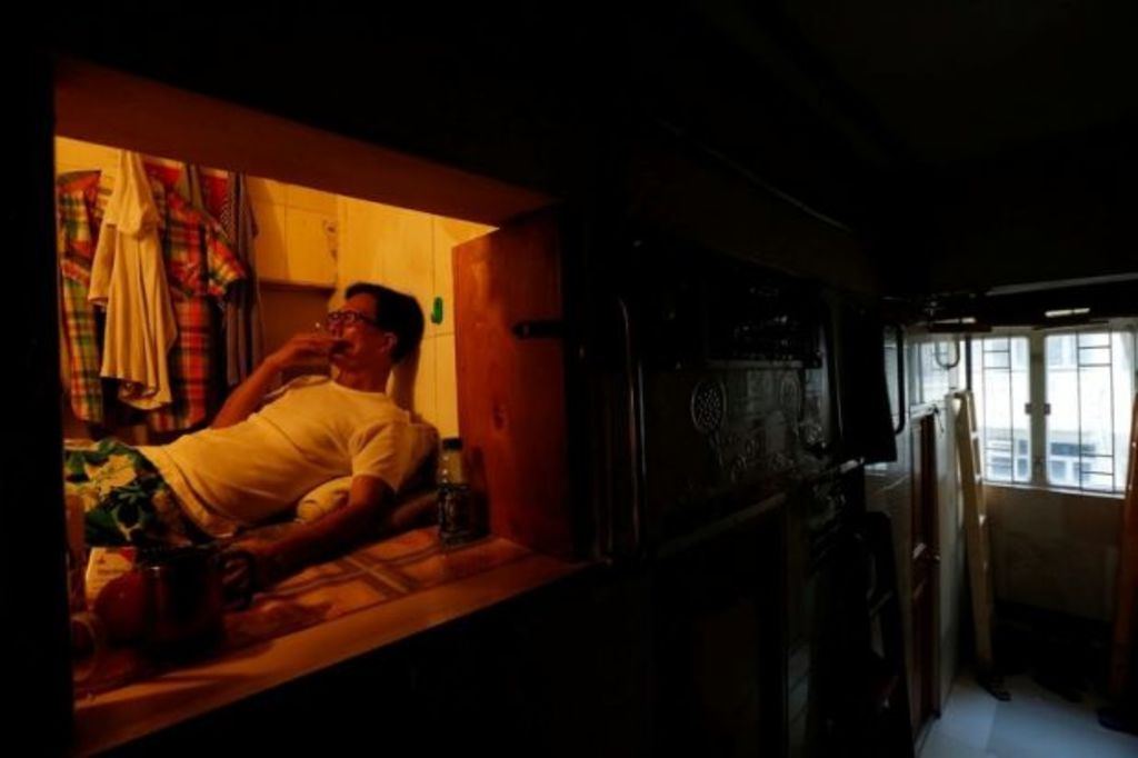 'Coffin' homes become increasingly popular in Hong Kong