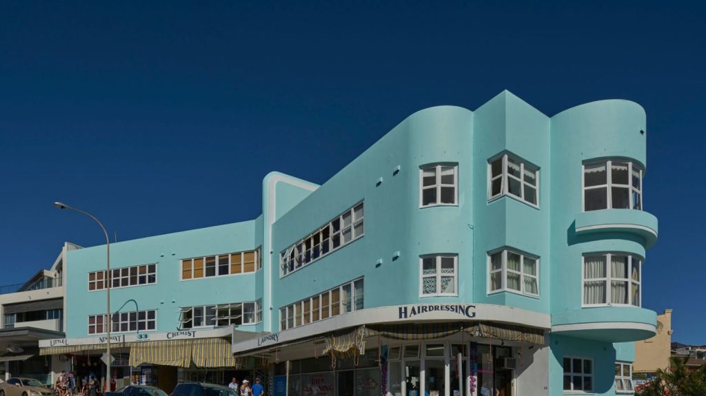 New Buildings Squeeze Their Way Into North Bondi But Buyers Clamber After Old School Art Deco Apartments