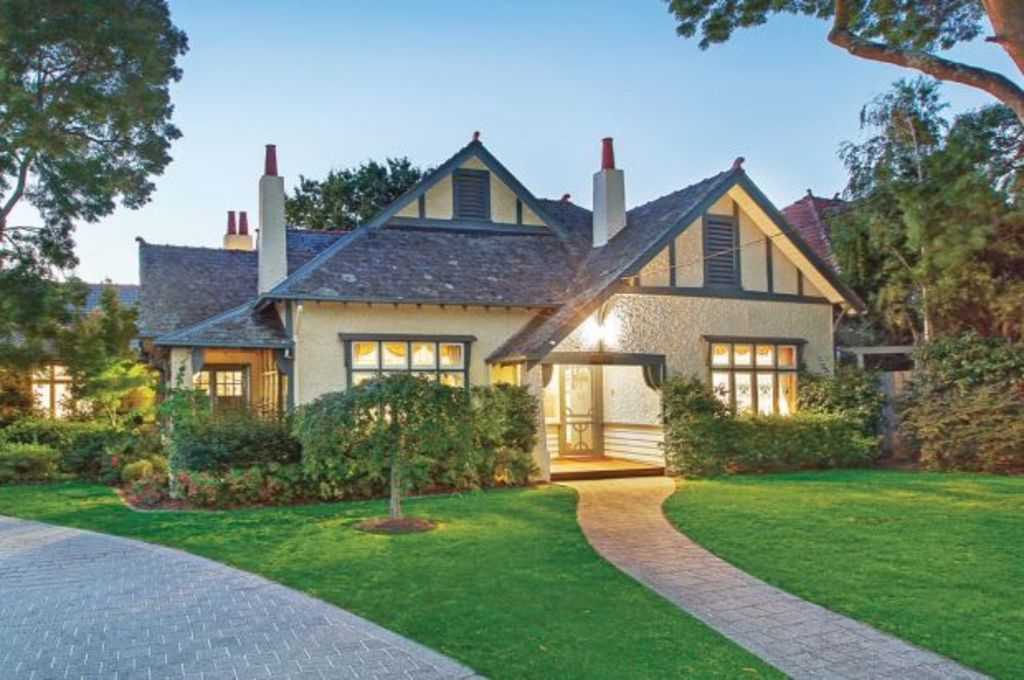 Lack of overlays attracts family to period stunner, paying $500,000 over reserve