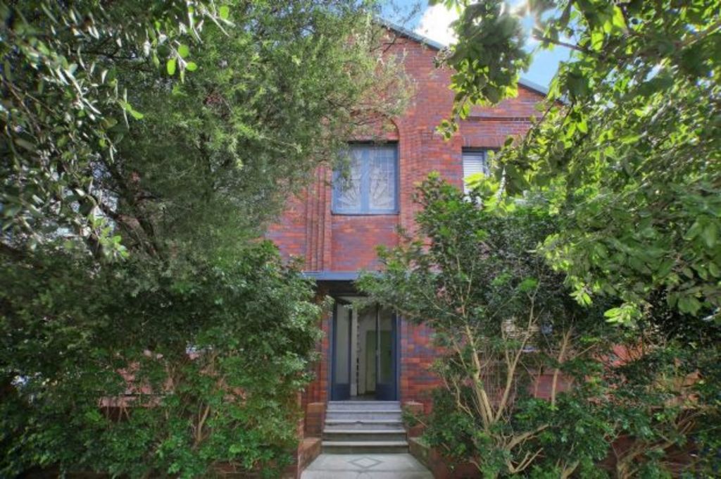 Missy Higgins' old Bondi pad snapped up within a week for $1.72 million