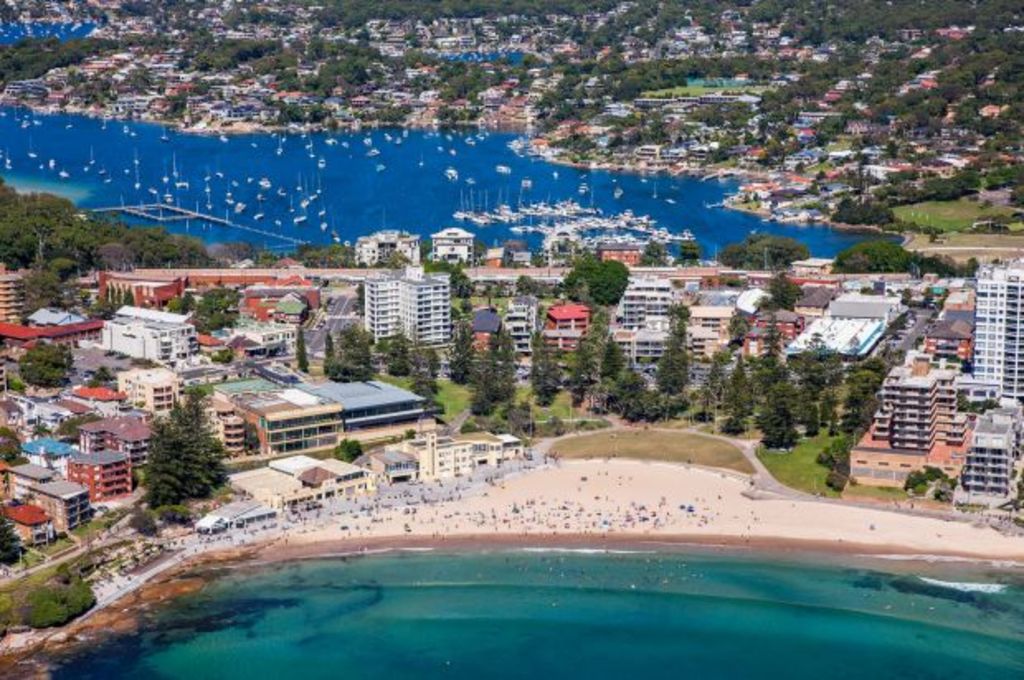 Cashed up buyers head to Cronulla to 'cash in' after boom
