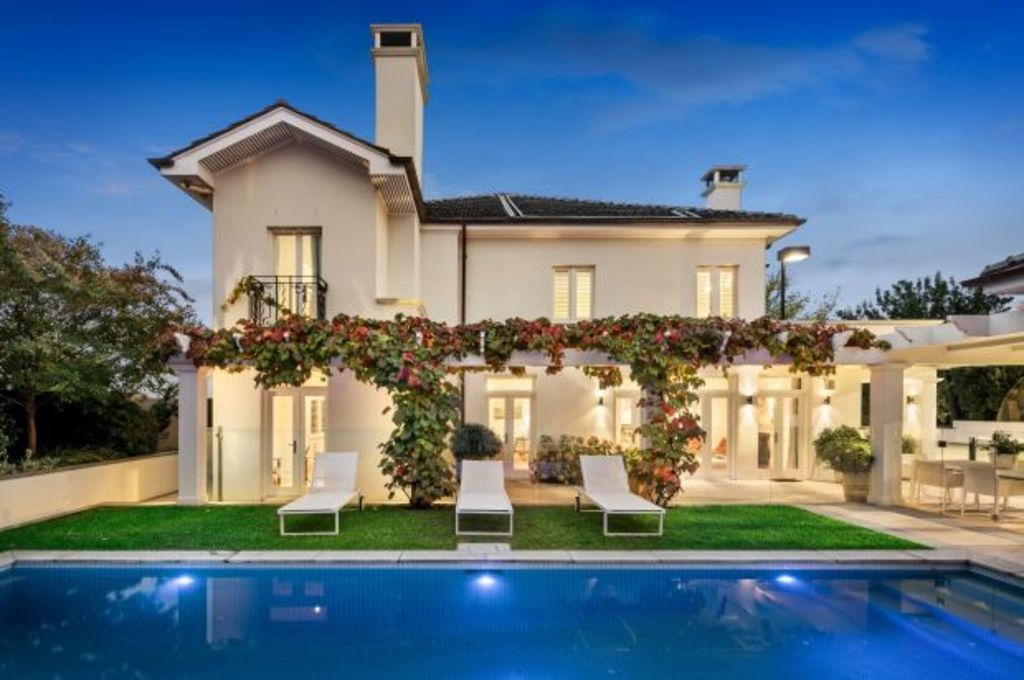 Premier Investments chief executive buys back into Toorak