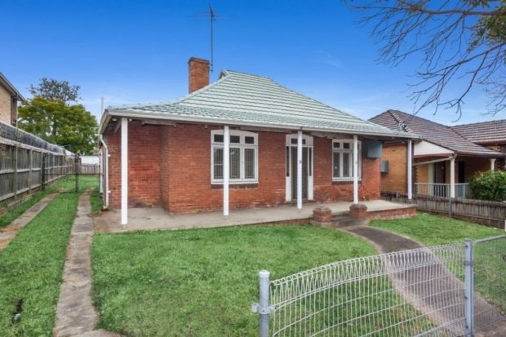 'Absolutely shocking': In just five minutes knockdown sells $600,000 over reserve