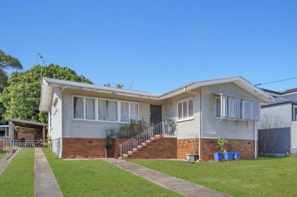 Shabby Brisbane rental sells for $700,000 more than last sale