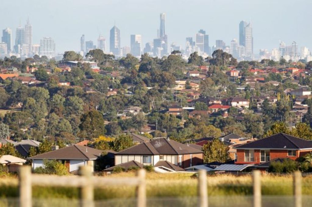 Slowest quarterly growth for Melbourne house prices in 3 years