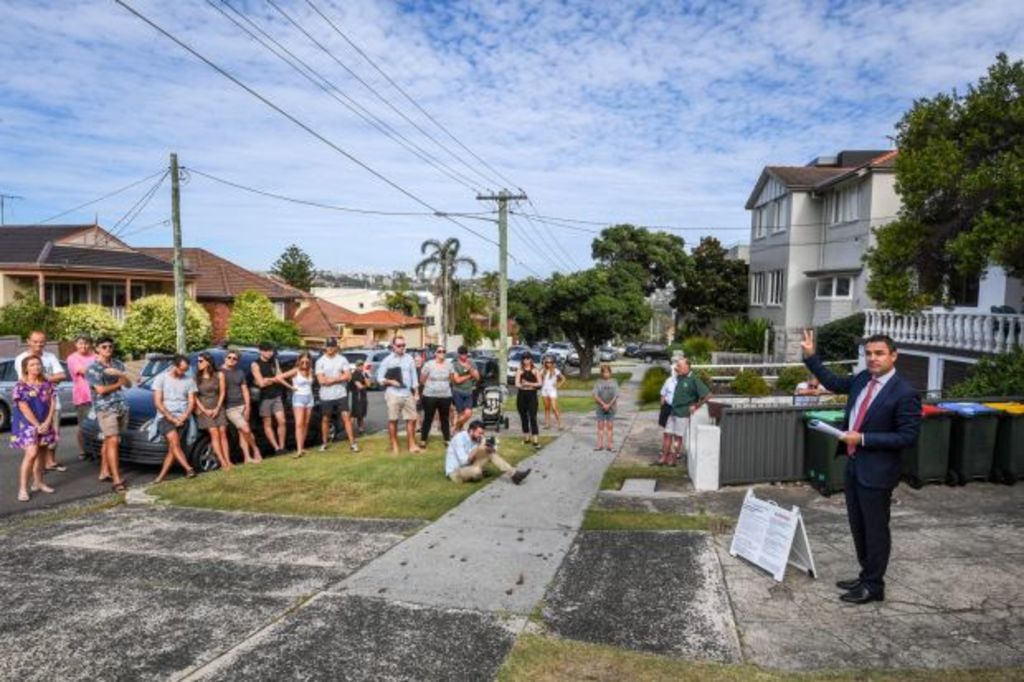 Higher-priced homes lead the way on better-than-expected auction day