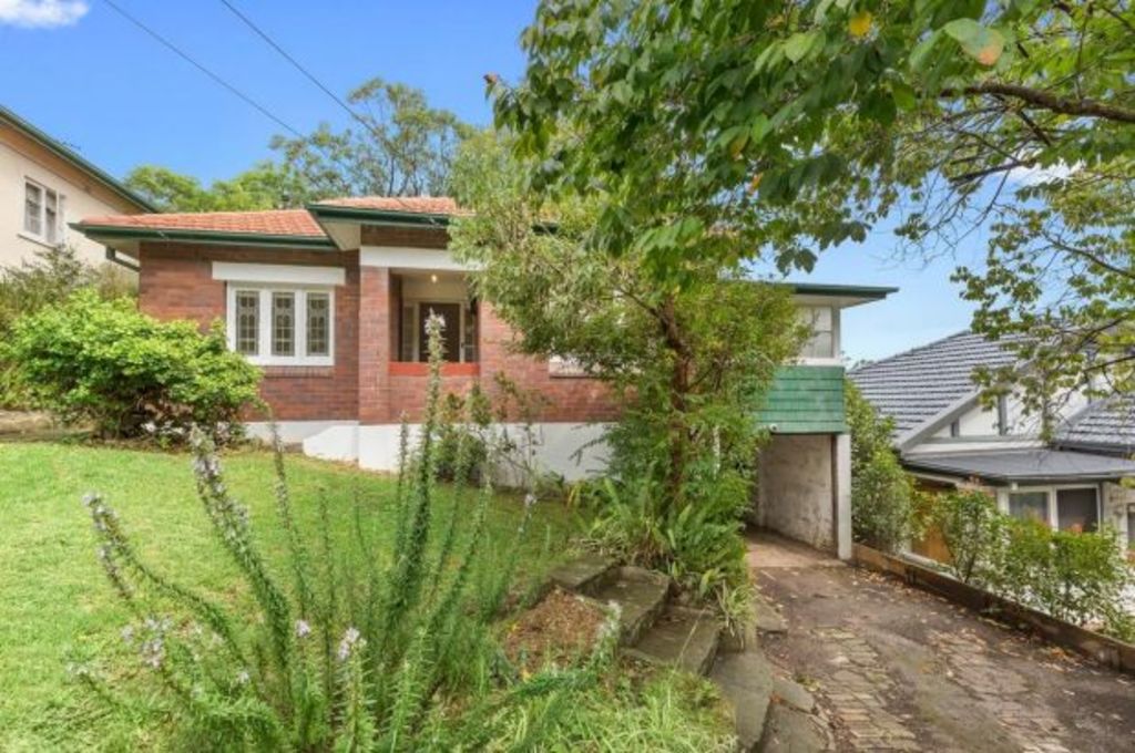 Man wins property lottery after inherited home sells for $750,000 above reserve
