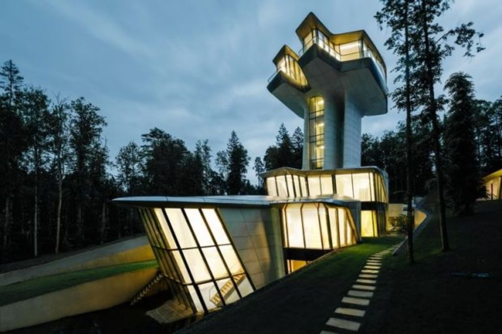 'Russian James Bond' builds epic spaceship house in the middle of a forest