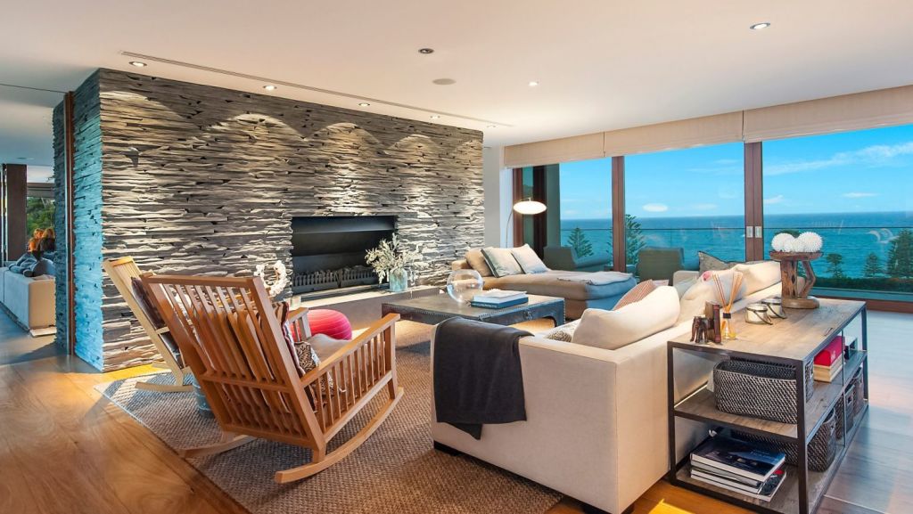 Investment boss Paul Henry scores on his weekender with ...