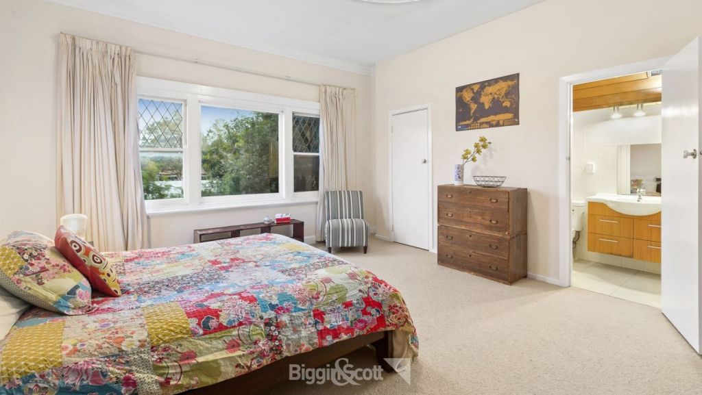 House with rare zoning in Hawthorn East sells for 2.46 million