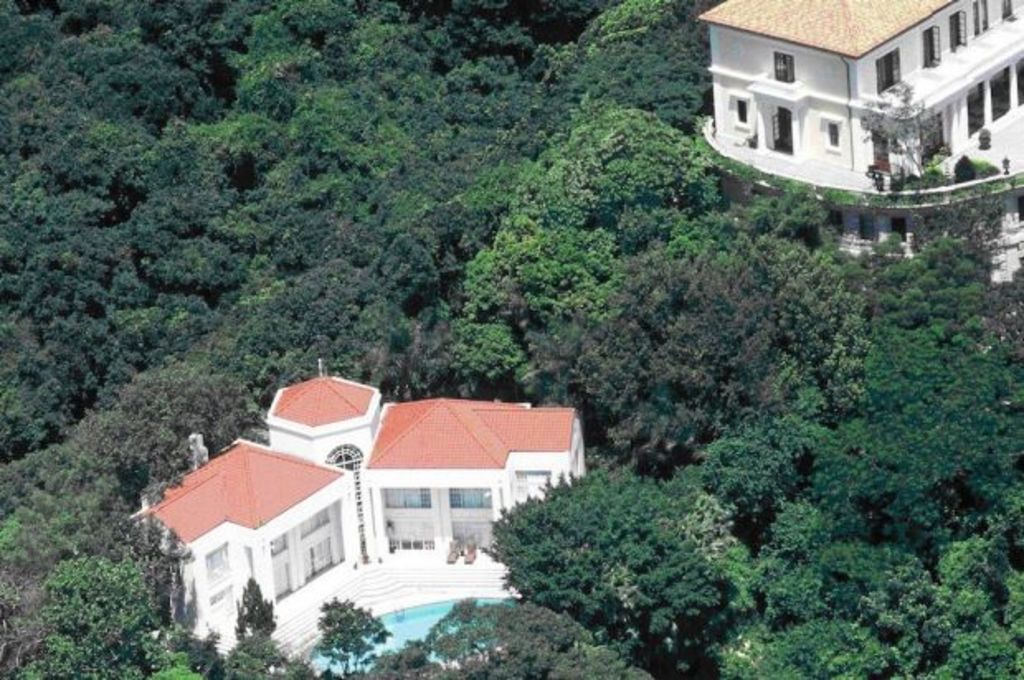 Modest mansion set to become world's most expensive house