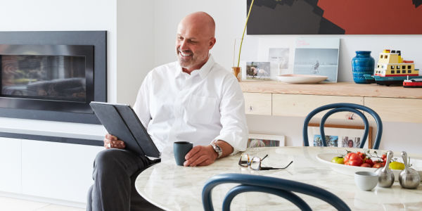 Working on the go with entrepreneur and urban nomad James