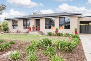 Kambah home sells minutes after passing in under the hammer