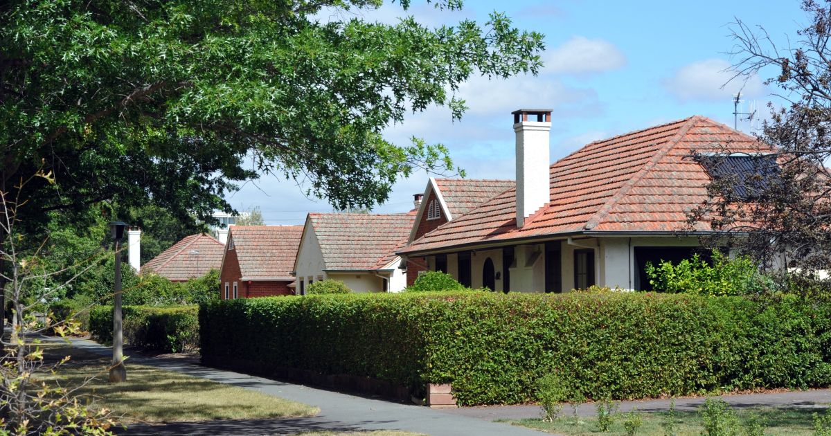 The Canberra  suburbs with the strongest house  price  growth 