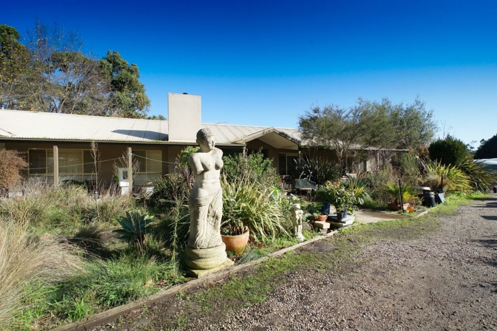 This Cranbourne South house for sale comes with a place to get your