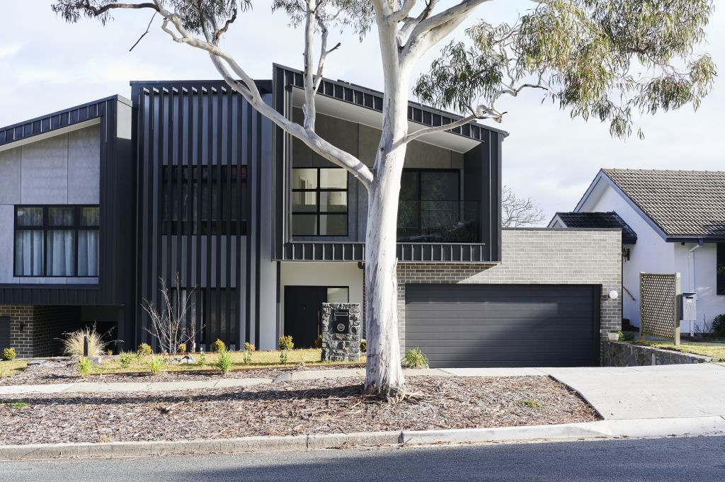 'A very aspirational place to be' Why house prices in Canberra's south