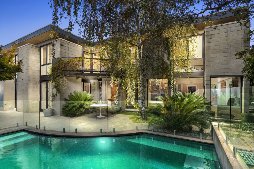 Take a peek inside a Robin Boyd South Yarra midcentury modernist