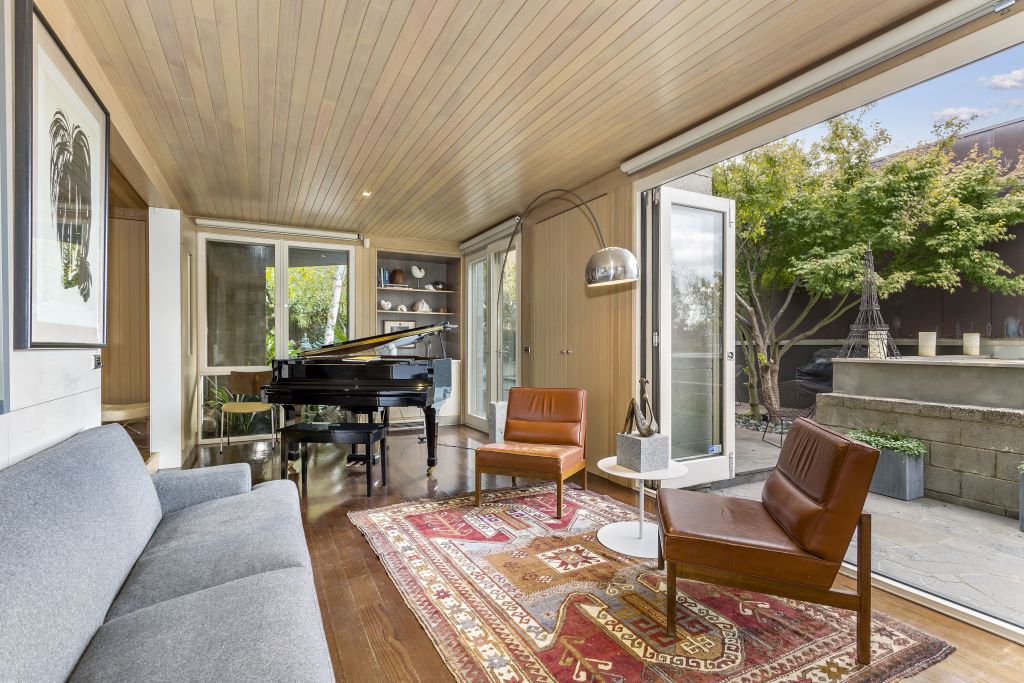 Take a peek inside a Robin Boyd South Yarra midcentury modernist