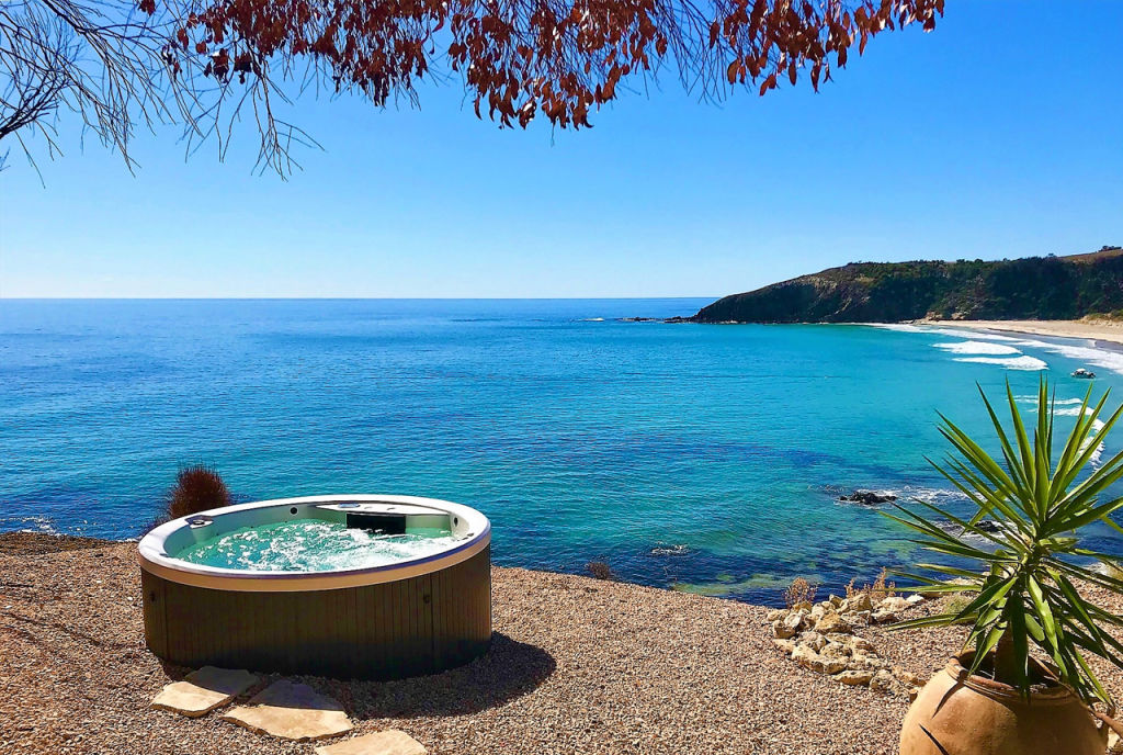10 breathtaking outdoor bathtubs around Australia